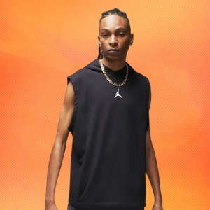 Безрукавки с капюшоном