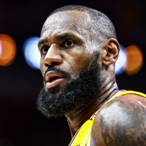 ЛеБрон Джеймс (LeBron James)